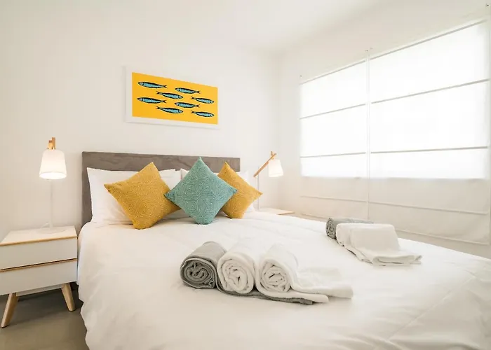 Waterside Village - Sea View *