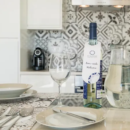 Waterside Village - Sea View Daire